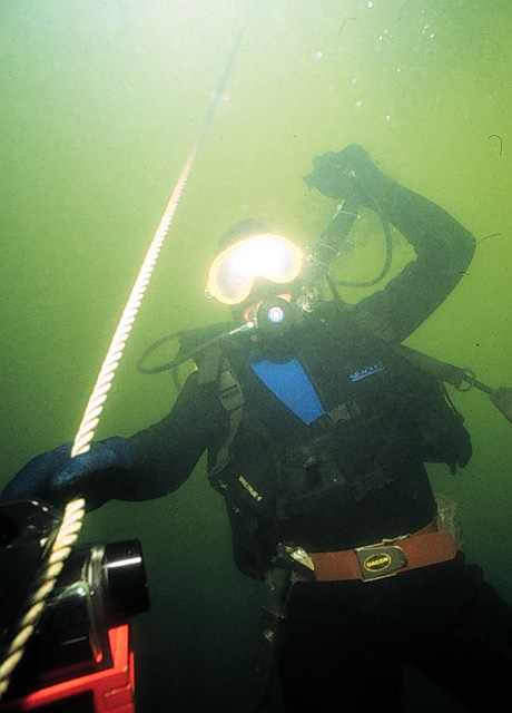 Project co-director Arthur Cohn descends on the wreck with his video camera.