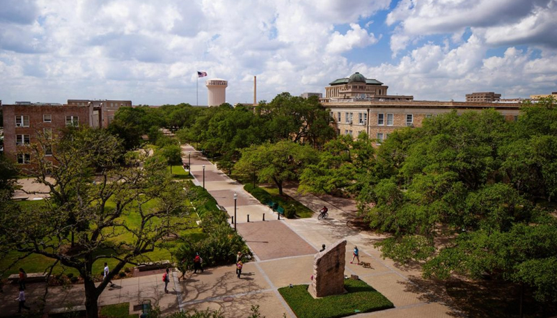Military Walk - Texas A&M University